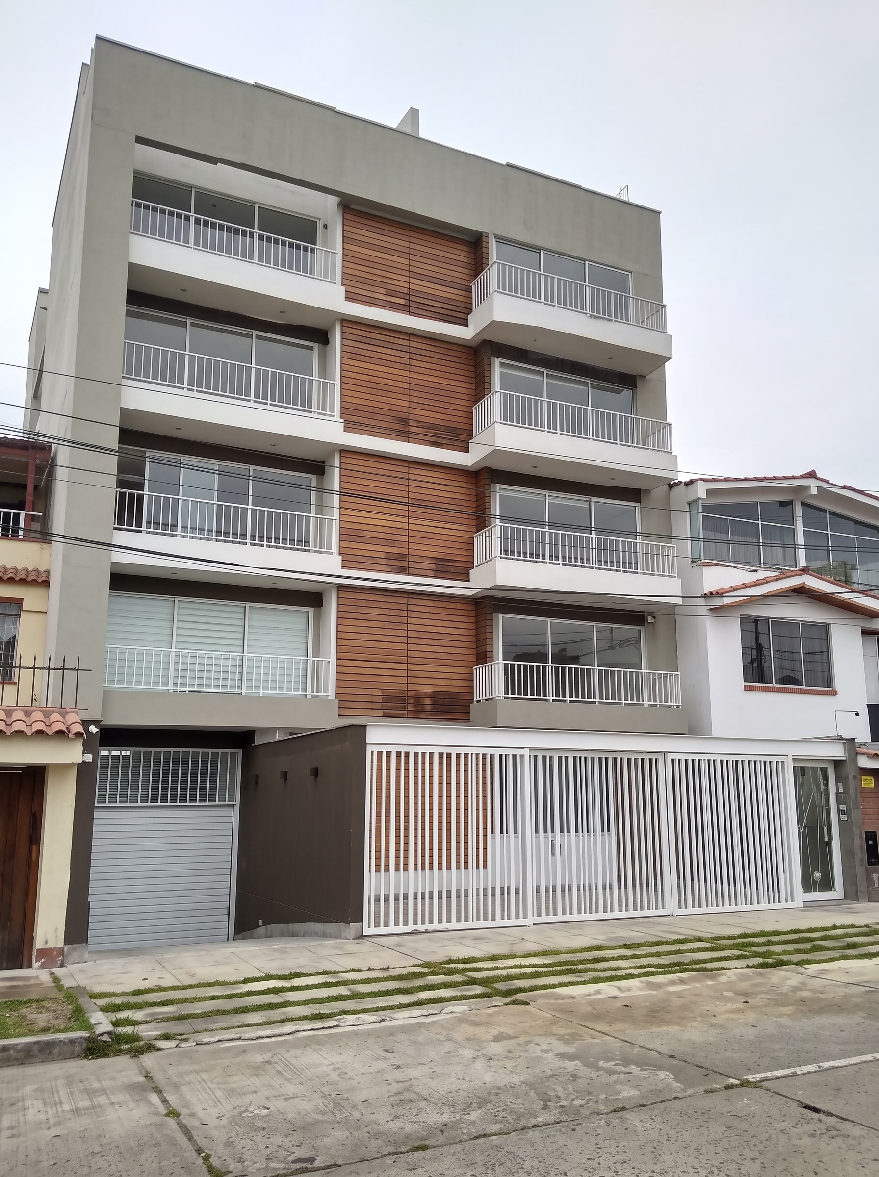 Edificio Océano - Santiago de Surco
